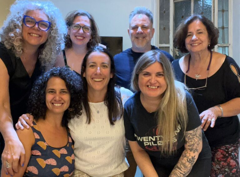 Curso Presencial Resina Uv Aplicado a la Joyería con Flores Naturales